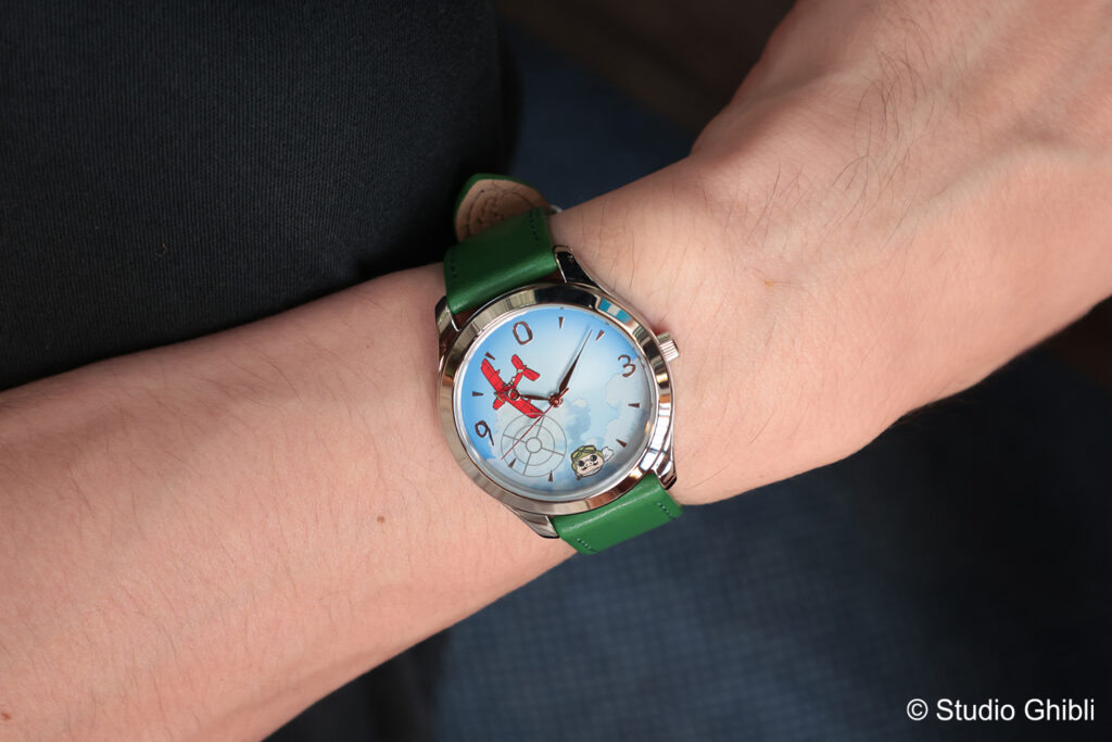 紅の豚 腕時計 30周年記念モデル ポルコ レッド/ベージュ/グリーン(どんぐり共和国限定)