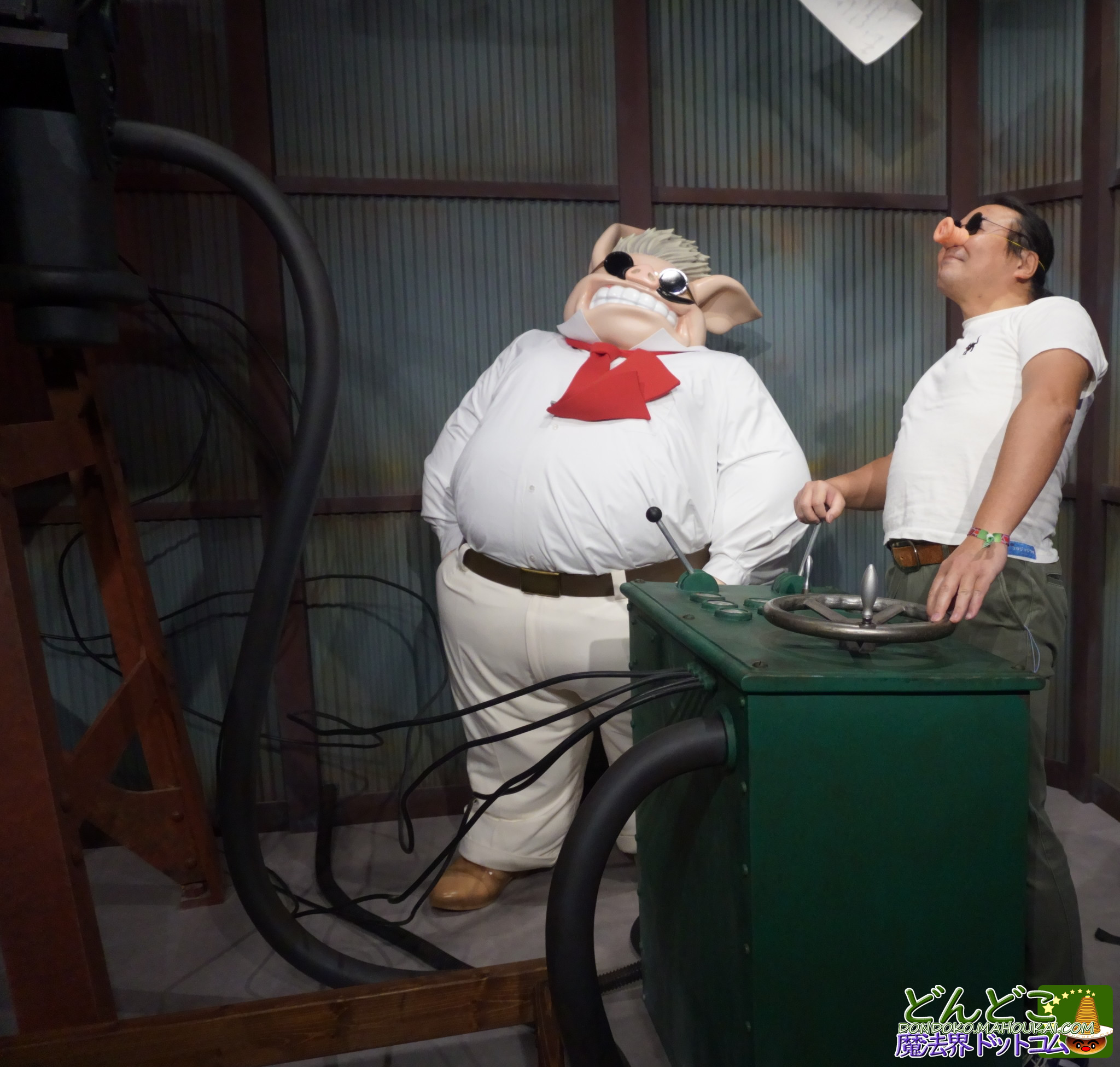 【写真撮影スポット】紅の豚「ポルコ・ロッソ」とピッコロおやじになろう♪ジブリのなりきり名場面展 ジブリの大倉庫