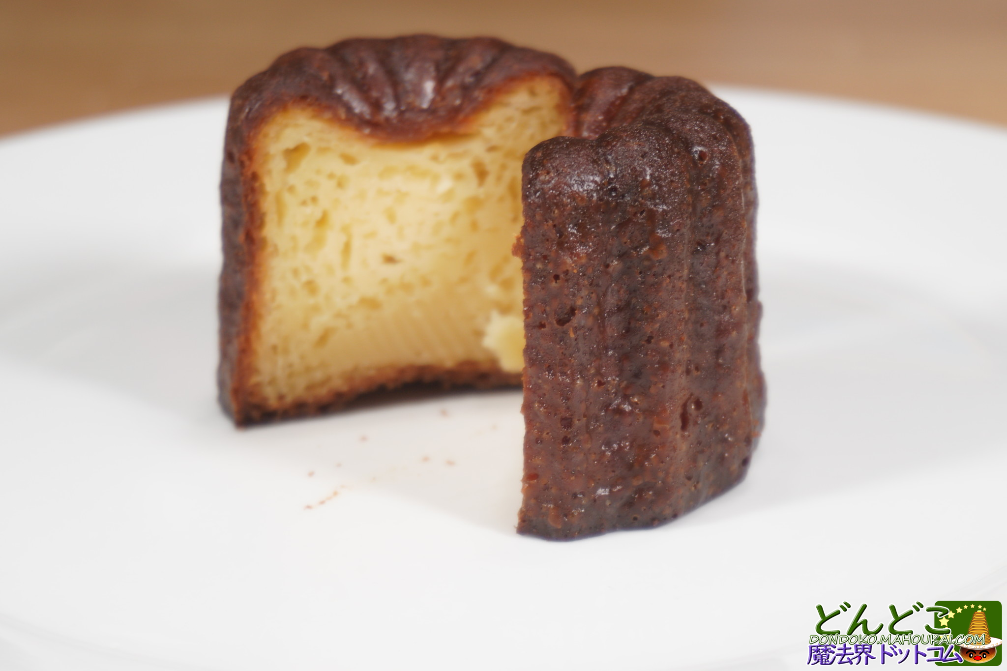 カヌレ（プレーン）｜グーチョキパン屋 魔女の谷 ジブリパーク