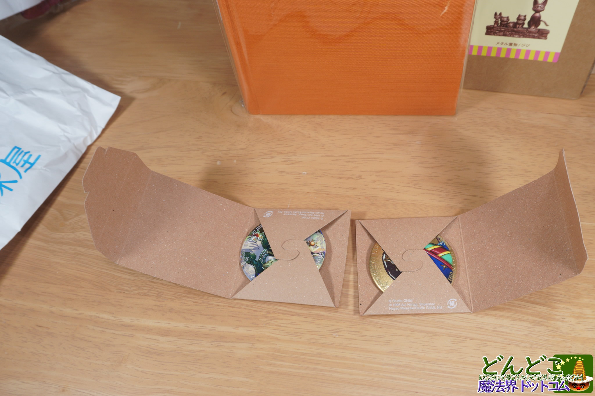 缶バッジ「エルフの王女」「ドワーフの王」｜地球屋 ジブリパーク限定グッズ